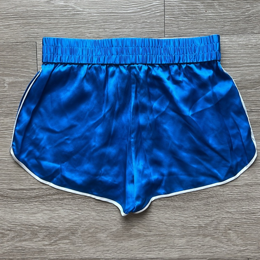 Alexis silk shorts - Picture 3 of 4